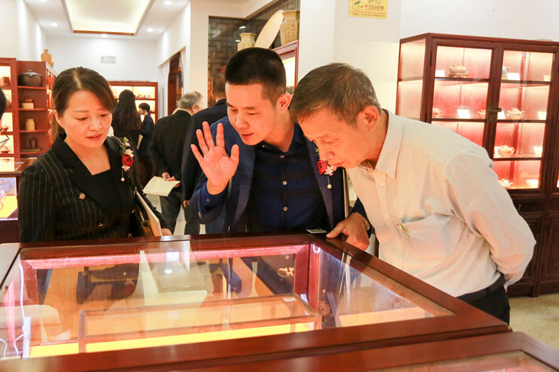 乐善陶都金秋暖 爱心助残慰人心2.jpg