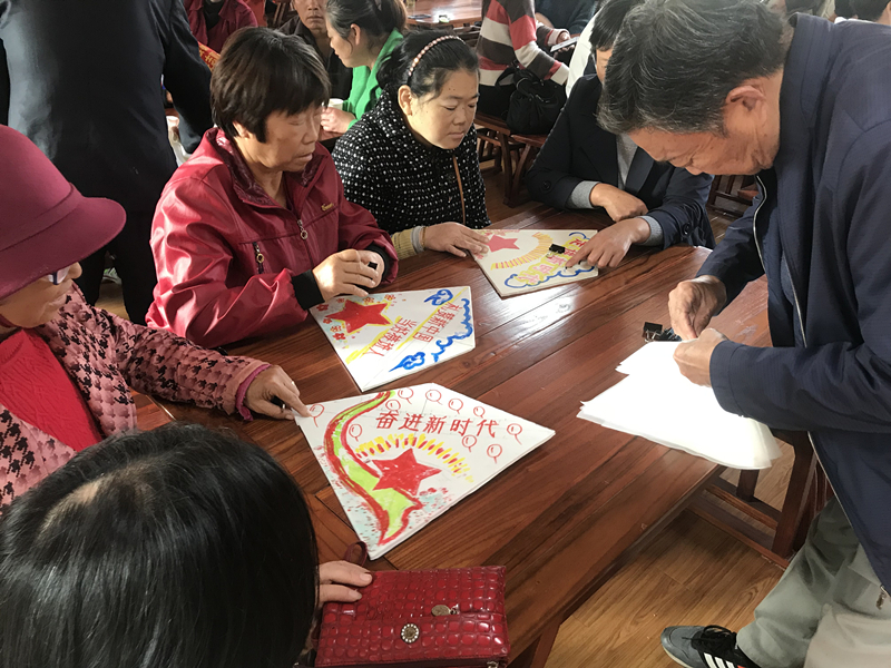 周铁镇残联举办残疾人风筝制作培训班_副本.jpg