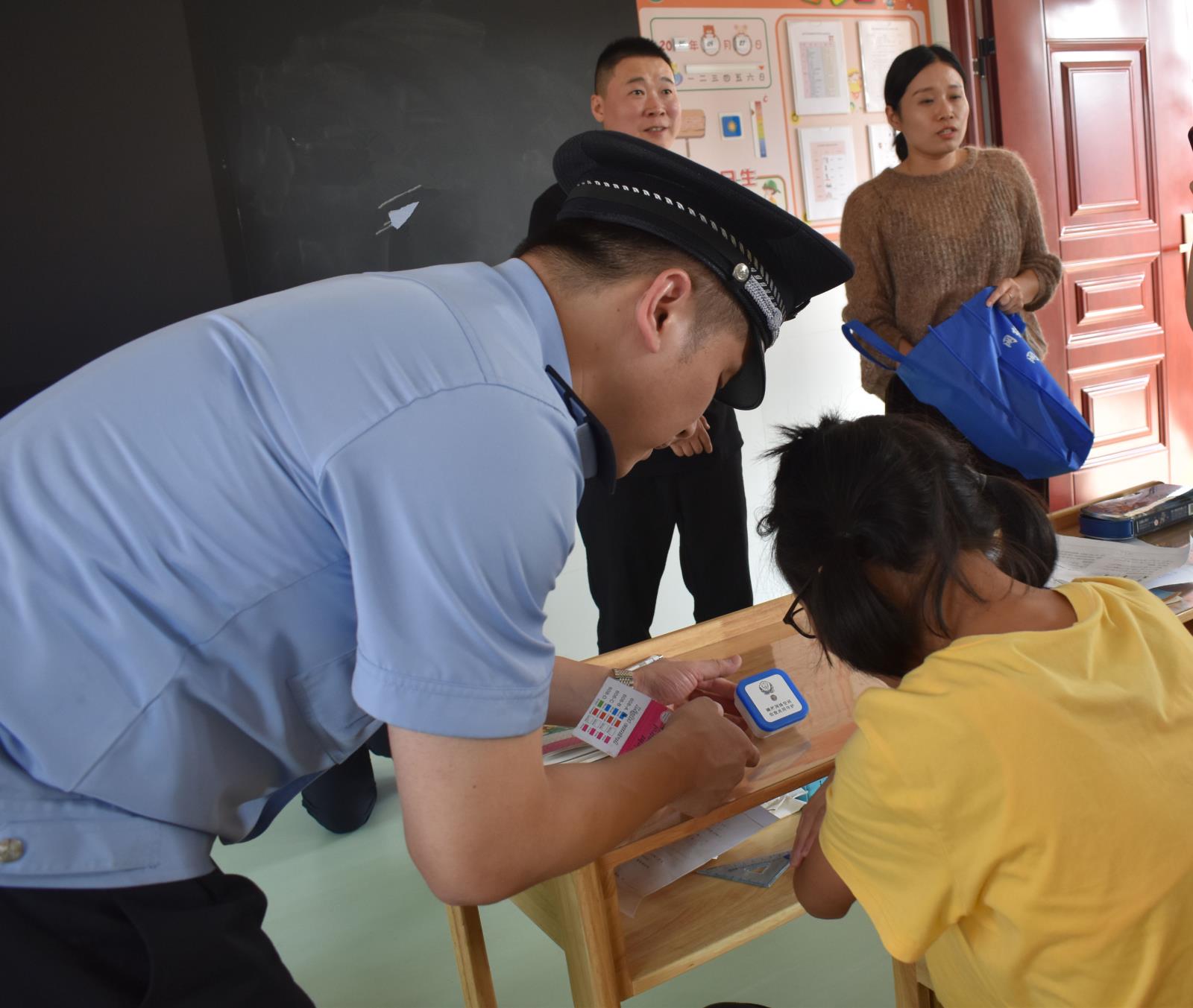 为残网络安全知识专题讲座在宜兴市特教学校举办3.jpg