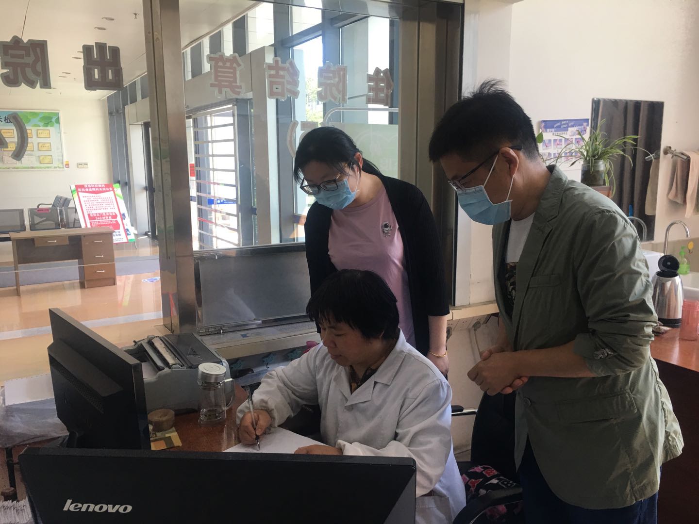 无锡市残联来宜开展残疾人用工专项劳动监察.jpg