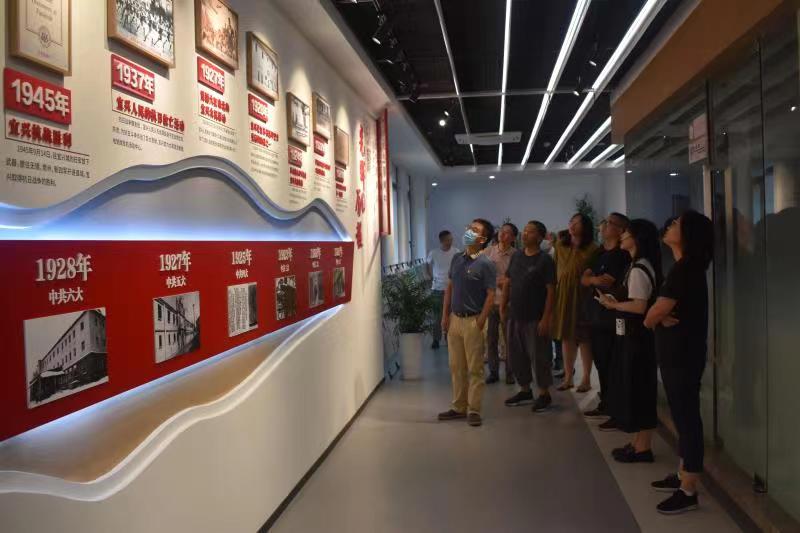 市残联党支部开展八月份主题党日活动.jpg