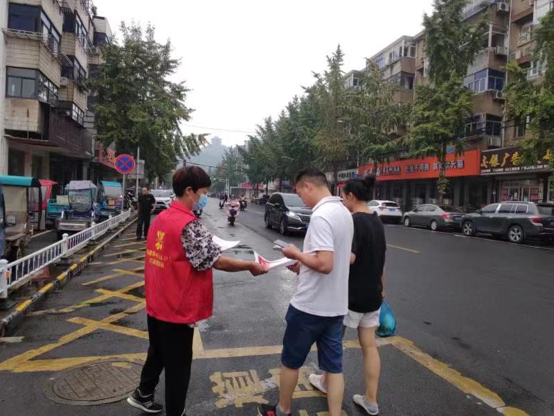 宜兴市张渚镇残联开展残疾预防日宣传活动.jpg