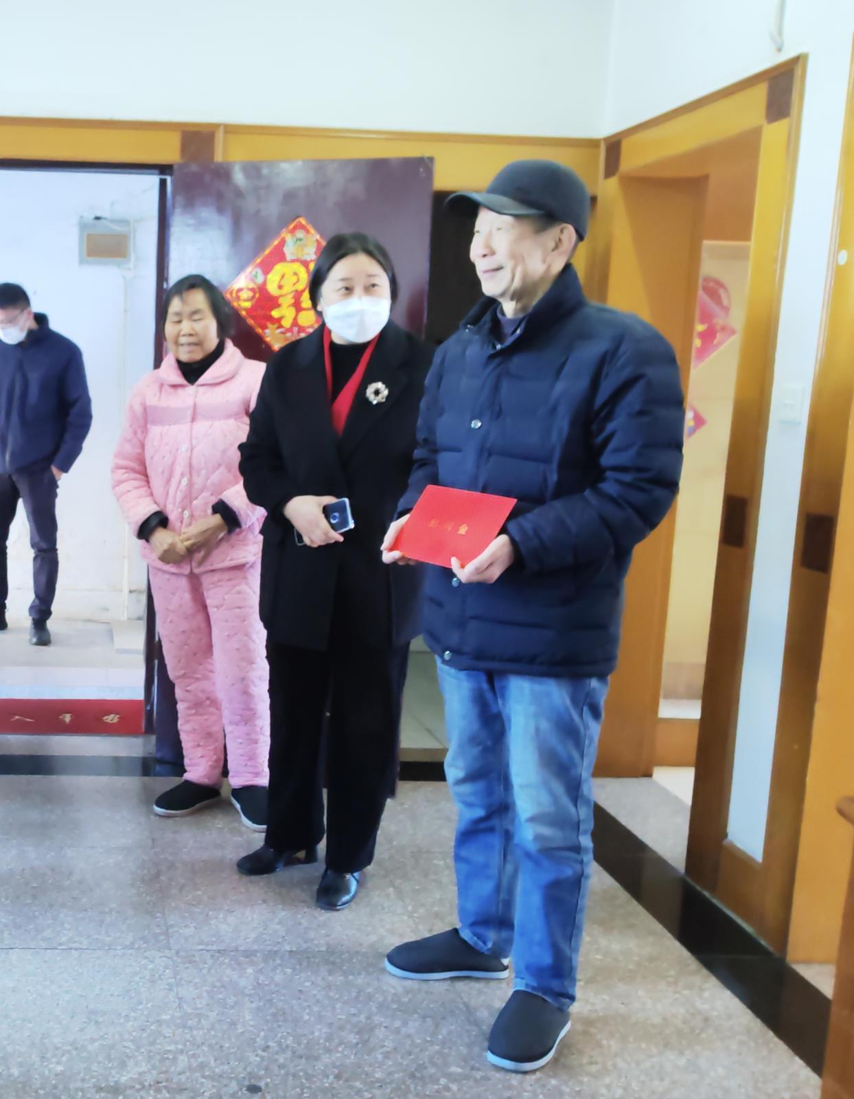 暖心慰问 温暖在心—— 宜兴市新街街道残联开展春节困难残疾人走访慰问活动docx.jpg