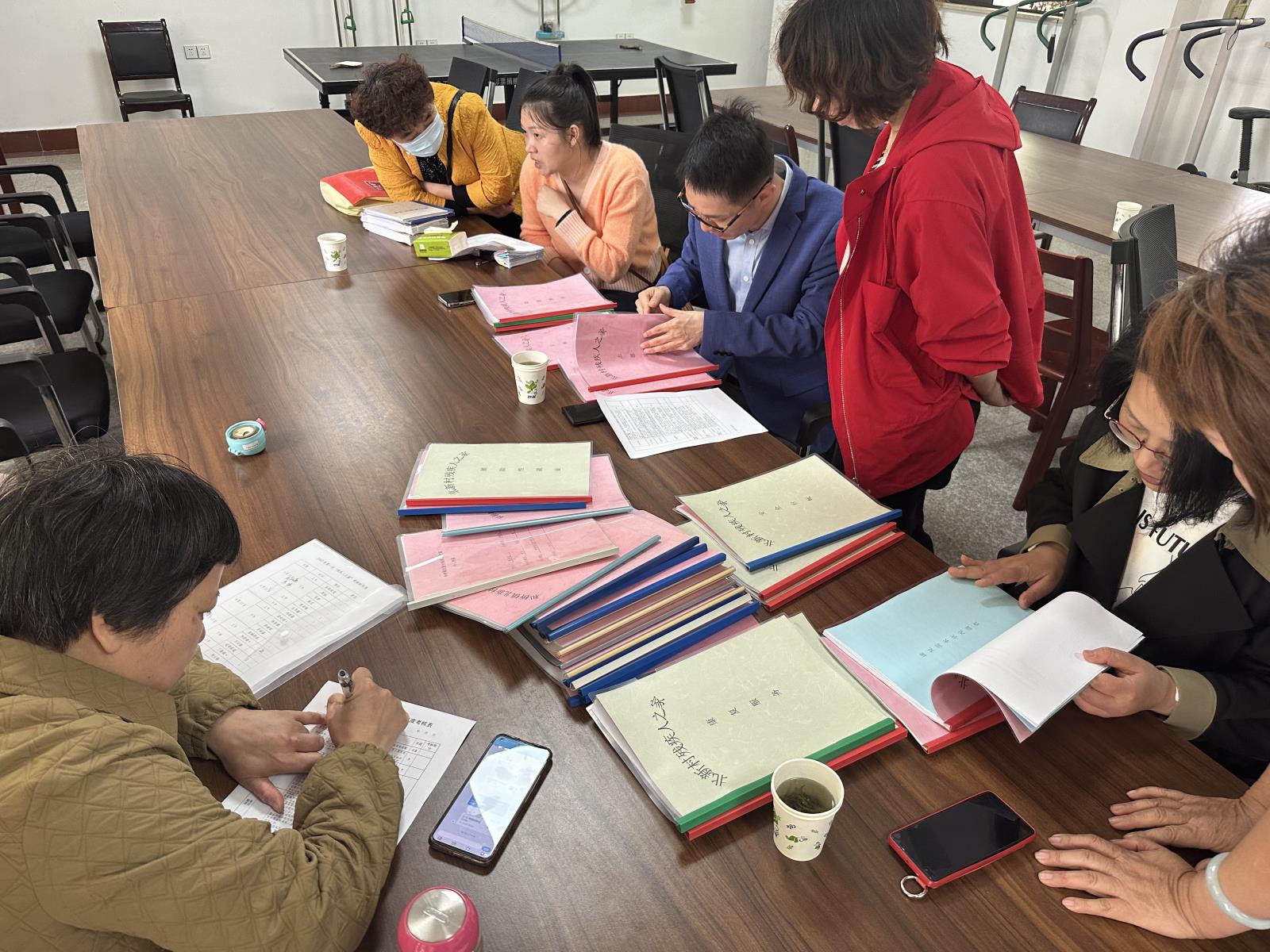 宜兴市残联对和桥镇“残疾人之家”开展2023年度第一次考核.jpg