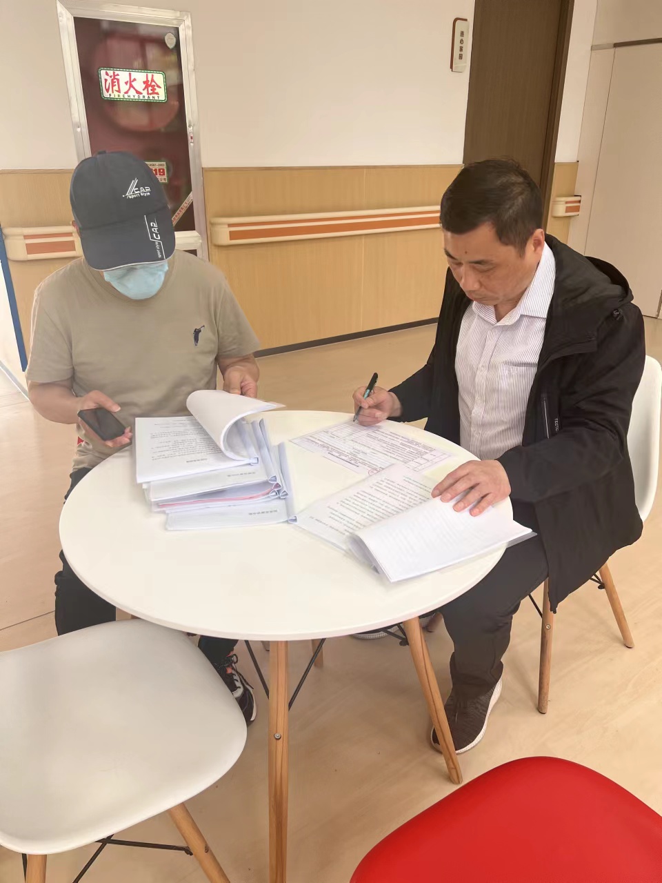 宜兴市屺亭街道残联开展为残服务机构安全检查工作.jpg