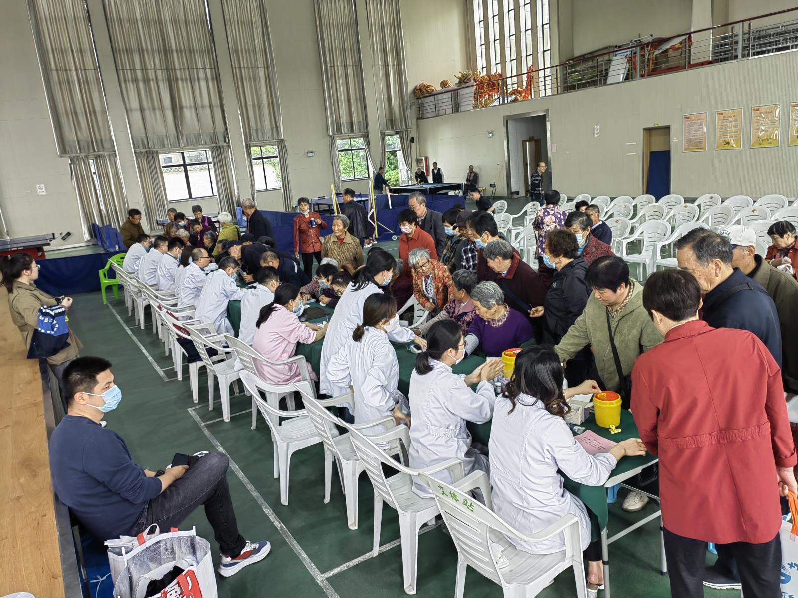 关爱残疾人  义诊暖人心——宜兴市湖㳇镇残联开展为残疾人义诊活动.jpg