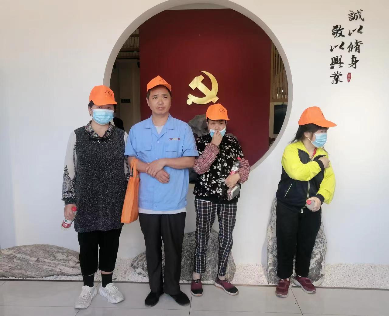 乐享自然  快乐出行 ——宜兴市万石镇马庄村“残疾人之家”开展户外助残活动.jpg