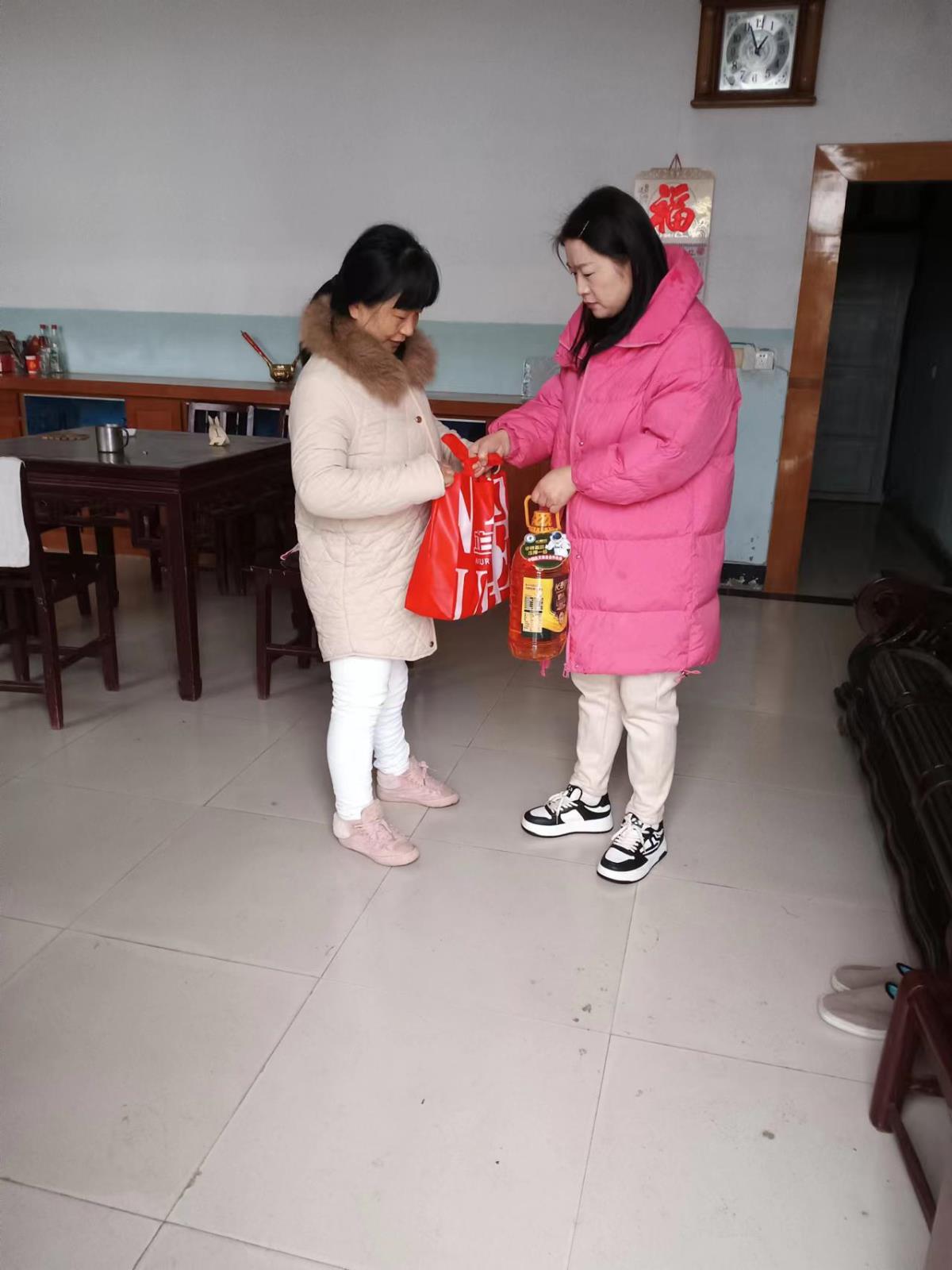 宜兴市太华镇残联开展残疾人巡访工作.jpg
