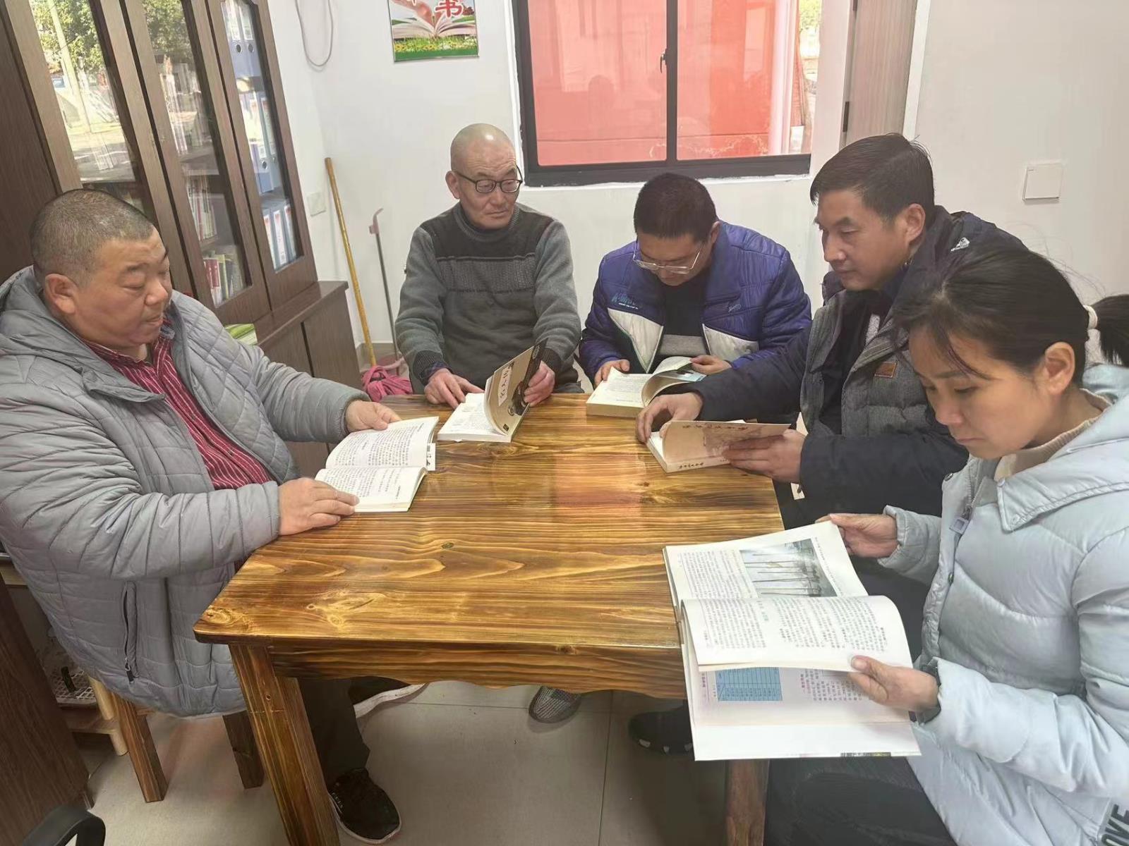 书香暖冬 情系百姓——宜兴市张渚镇残联举办残疾人读书分享活动.jpg
