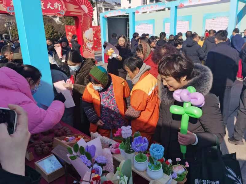 宜兴市残联参与无锡市暨宜兴市文化科技卫生“三下乡”集中服务活动.jpg