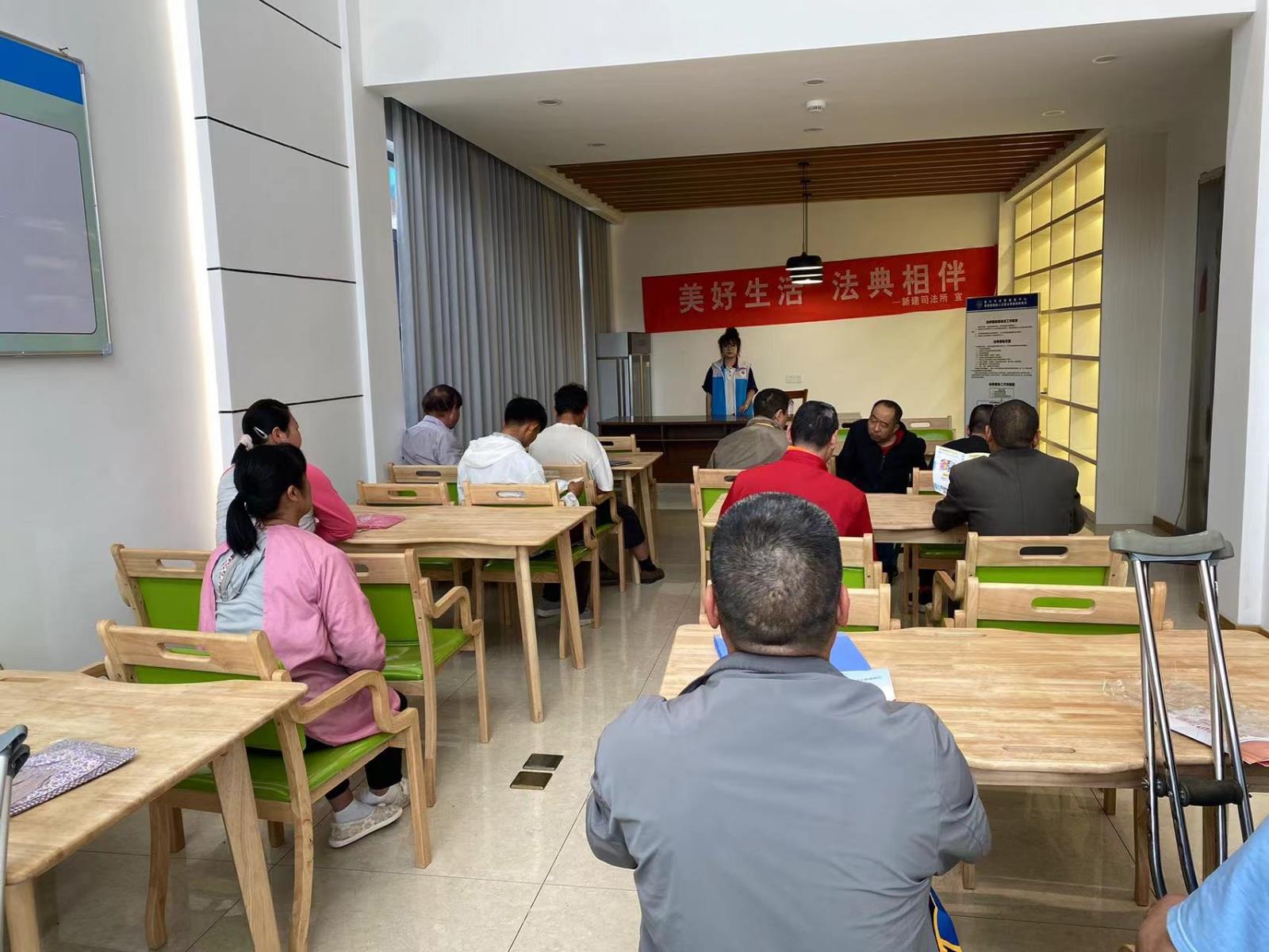 宜兴市新建镇残联开展助残法律宣讲活动.jpg