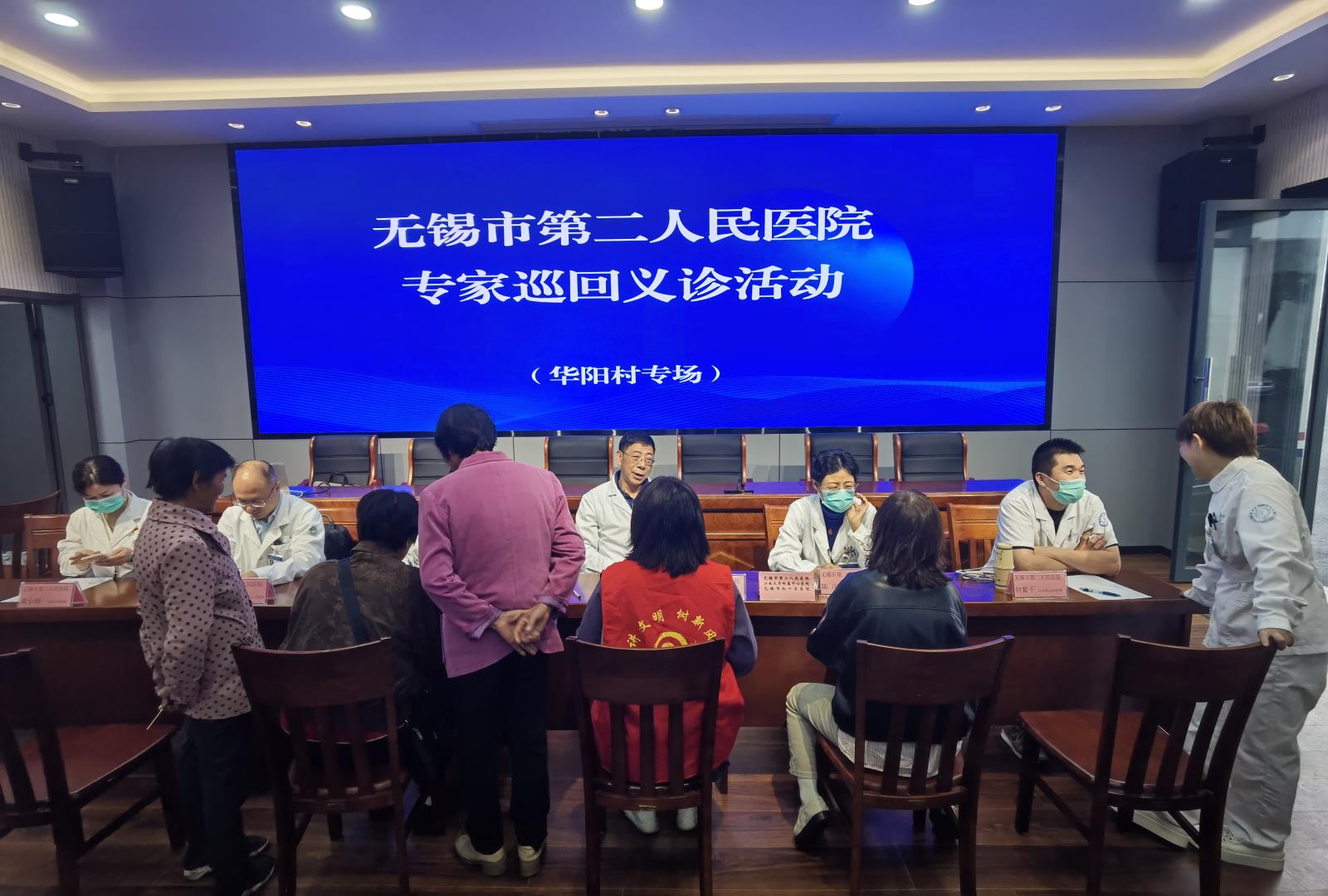 芳桥街道残联组织残疾老年人开展健康宣讲活动.jpg