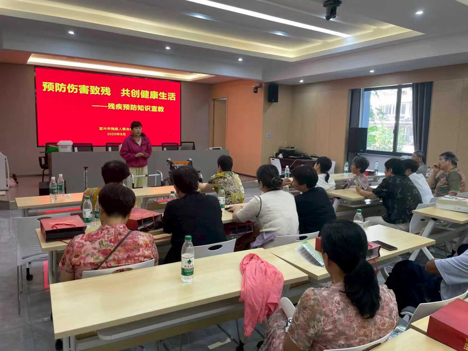 新庄街道残联开展辅具的使用和宣传宣讲活动.jpg