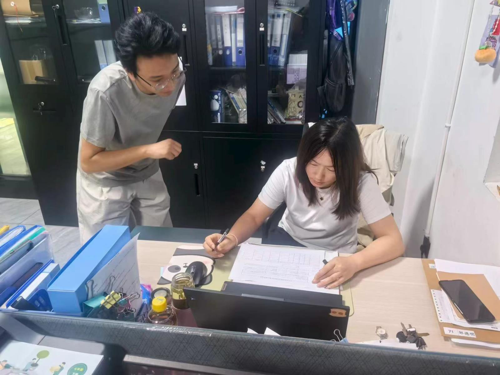 徐舍镇残联专干走访企业 助力优化营商环境.jpg