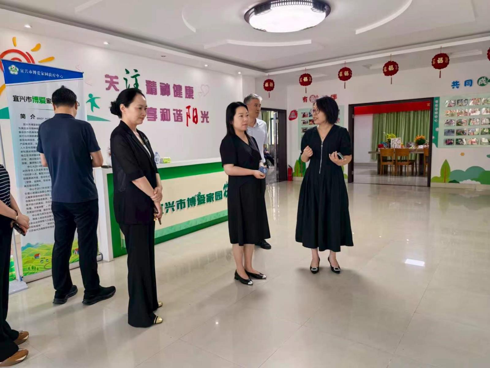省专项调研组赴宜开展专题调研(1).jpg
